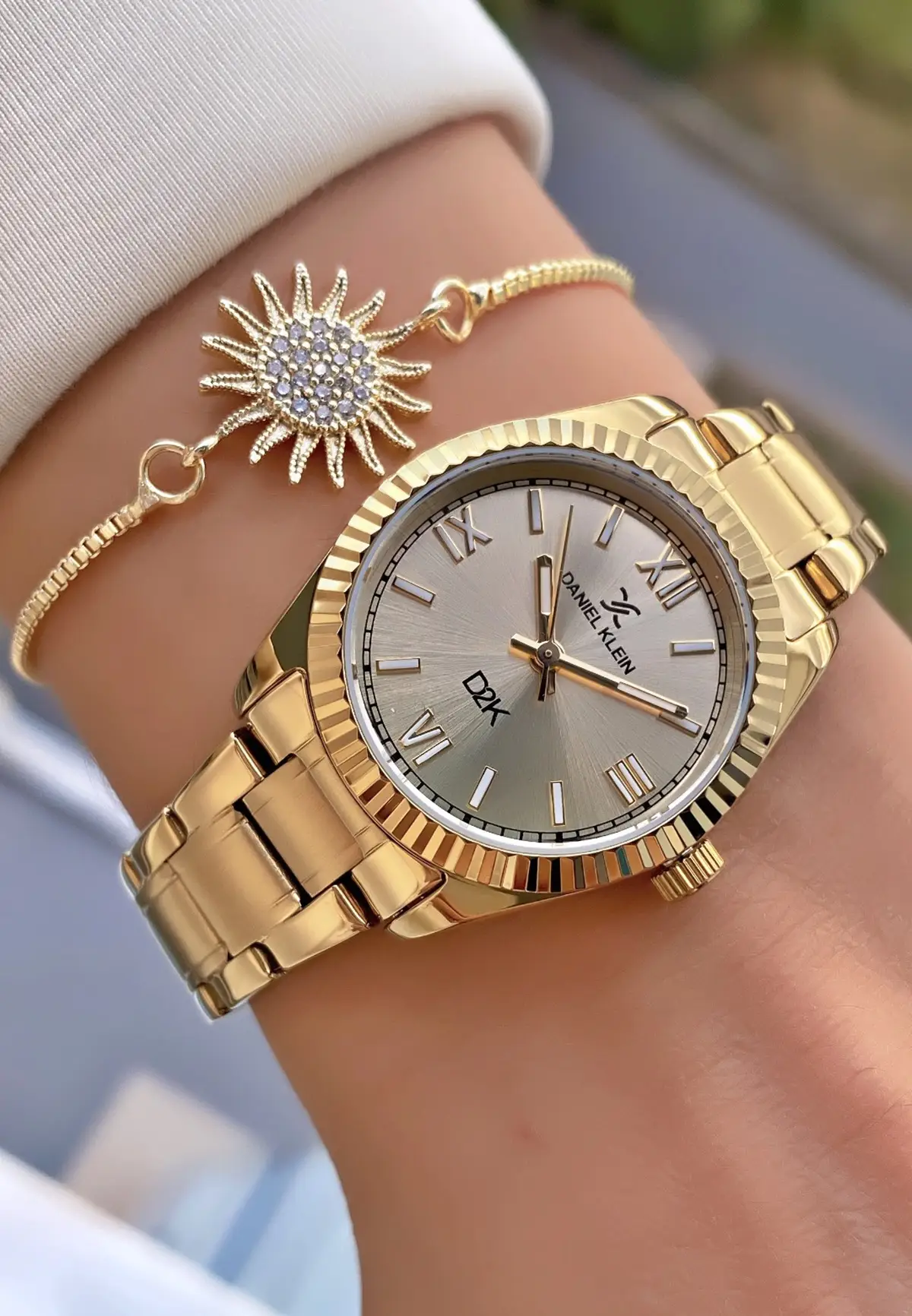 Daniel Klein Altın Renk - 2 Yıl Garantili Kadın Kol Saati - Bileklik Hediyeli